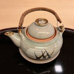 山玄茶 - 走りの松茸。今冬初の土瓶蒸しでした。あったまる♥️