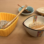 山玄茶 - ごはんのお供は、梅干し、昆布塩、ちりめん山椒、鯛でんぷ、能登の粗塩！全種類いっちゃう？