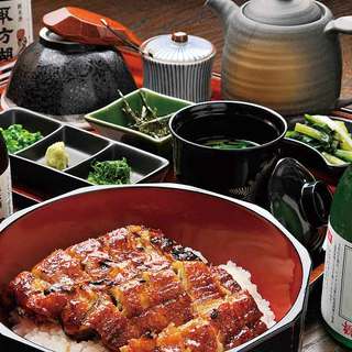 You can enjoy a slightly luxurious lunch such as the popular hitsumabushi!