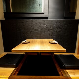 Couple seats 2 people x 2 This is a private room with a sunken kotatsu that couples should use at least once★