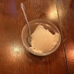 芙蓉麻婆麺 - 杏仁豆腐