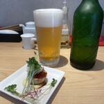 杏と桜 - 料理写真:お通しとビール