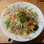 肉盛り みそラーメン 侍倶楽部 - 野菜タンメン(塩味)￥900