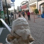 リビスコ - お店は旧軽井沢銀座通りから８８歩