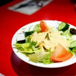 ハングリータイガー - 妻のスペシャルセットのサラダ