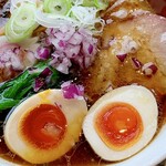 Azuma Shokudou - 味玉やチャーシューのビジュアルも味も最高です。