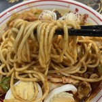 蒙古タンメン中本 - 麺リフトアップ