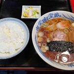 Kikuichi - 醬油ラーメン+半ライス