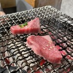 神田焼肉 俺の肉 - 