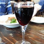 バルベッタ - なみなみと注がれた赤ﾜｲﾝ