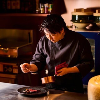 学过法国料理和日式料理的厨师的状态和设定