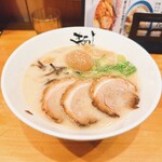 麺達本店 - とんこつ全のせ