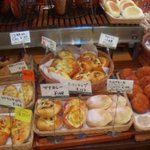 Bakery cafe delices - 三鷹"Bakery cafe délices"店内惣菜パン①