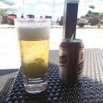 Breeze - アジア圏、ビールにはグラスに氷いれますね～。