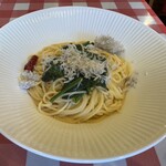 イタリアンダイニングDONA - しらすとほうれん草のバター醤油風味パスタ