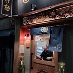 つけ麺 和 - この日は18時開店だった。開店時には長い列ができてた。