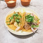 Kitade Tacos & Sake - タコス　エビパクチーとポーク