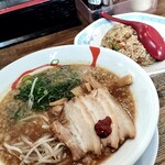 ラーメン豚の助 - 