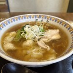 万葉軒 ワンタン麺&香港飲茶Dining - 醤油海老入りワンタン麺セット