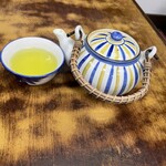 高木屋老舗 - 抹茶を頼まなくても普通にお茶があった