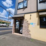 adesso - 外観です。