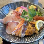 魚ろばた　海座 - 特選海鮮丼 2,000円