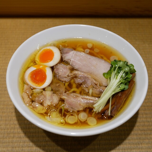 手打 親鶏中華そば 綾川 - 恵比寿/ラーメン | 食べログ