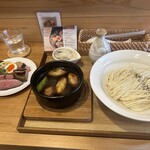 麺屋さくら - 鴨南蛮つけそば1.5玉
            鴨ワンタン増し2個