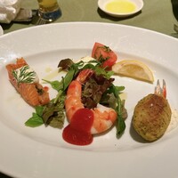 37 Steakhouse & Bar - 