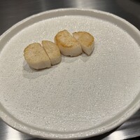 六本木モンシェルトントン - 帆立貝の鉄板焼き