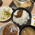 博多天ぷら たかお - 今日はご飯大盛り無料でした。