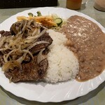 セリアハウス - ビーフステーキランチ500g
            (ライス大盛・ブラジル煮込み豆大盛り)