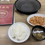 焼肉・定食・冷麺 味楽苑 - 