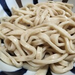 Shin uchi - 全粒粉のうどん麺