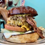 Ace Burger Cafe - パストラミビーフチーズバーガー