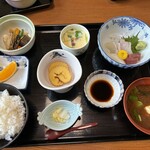 Kaiseki Ryouri Sushi Nabe Masutoku - さしみ定食
