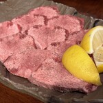 Yakiniku Dainingu Shige - 