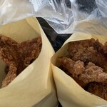 西邑かしわ専門店 - 鶏皮せんべいと骨付き唐揚げ