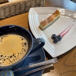 カフェアンドレストラン バスティーユ - 