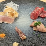 Sushi To Amakusadaiou Amane - 鶏刺身（胸タタキ、砂ずり、白肝、ハツ）　