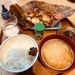 d47食堂 - 岐阜定食 鶏ちゃん