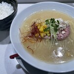 鯛塩そば 灯花 - 