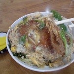 日乃出食堂 - カツは揚げ立てです