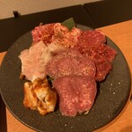 炭火焼肉 牛山道 - 