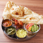 Dip Special Thali