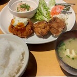 社 - から揚げコロッケ定食　650円