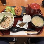 海鮮茶屋 一鮮 - 【2024.1.5(金)】日替りランチ（並盛）950円