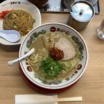 Tenkaippin - チャーハン定食（こってり）¥1370