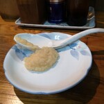 中華朋絢 - 　　サービスでニンニクをつけて頂きました！