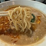 天神華都飯店 - 麺は中細ちぢれ系のモチモチ食感